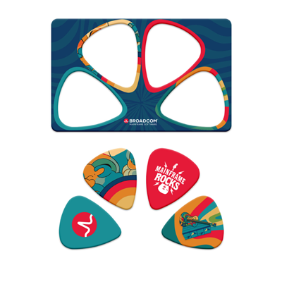 GP-30 - Guitar Pik Card (4 Medium Weight Guitar Picks)